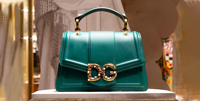 What's so chic about Designer Bags? - Luxury Fashion Online Shopping Blogs  Portal