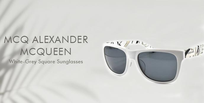 Alexander McQueen
White Grey Square Sunglasses