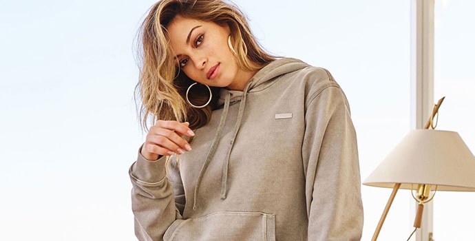 hoodies for women guide banner